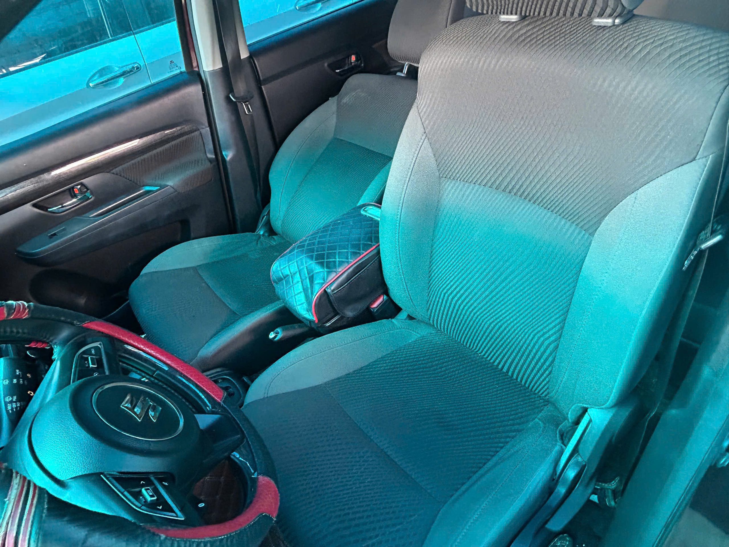 z7012775188084_776a2a3fa5e6d61a1bb2bf61bc486696