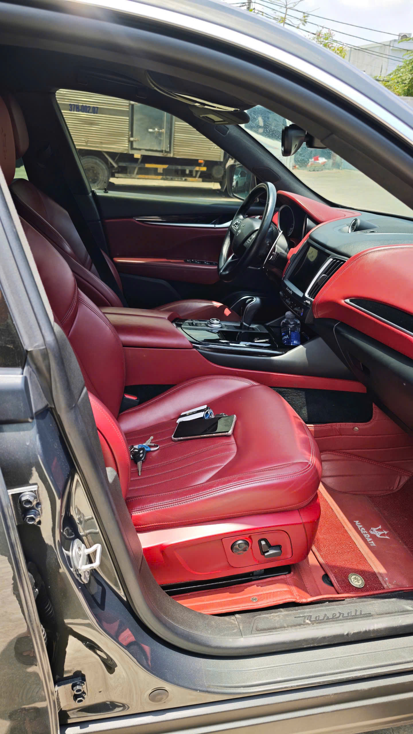 z7143906781892_beb9bb913a66812e35749a0f83dc3b9c