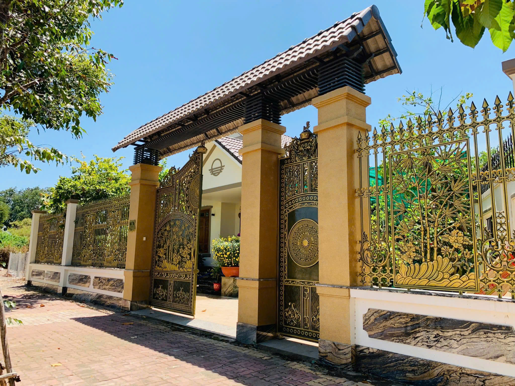 z7384778366908_8bb8eb6c5ebab596ff78cabc455c622b